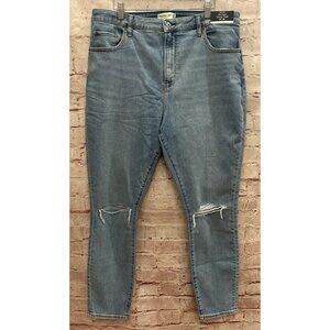 Abercrombie & Fitch Curve Love Women's Skinny Jeans - Light Blue